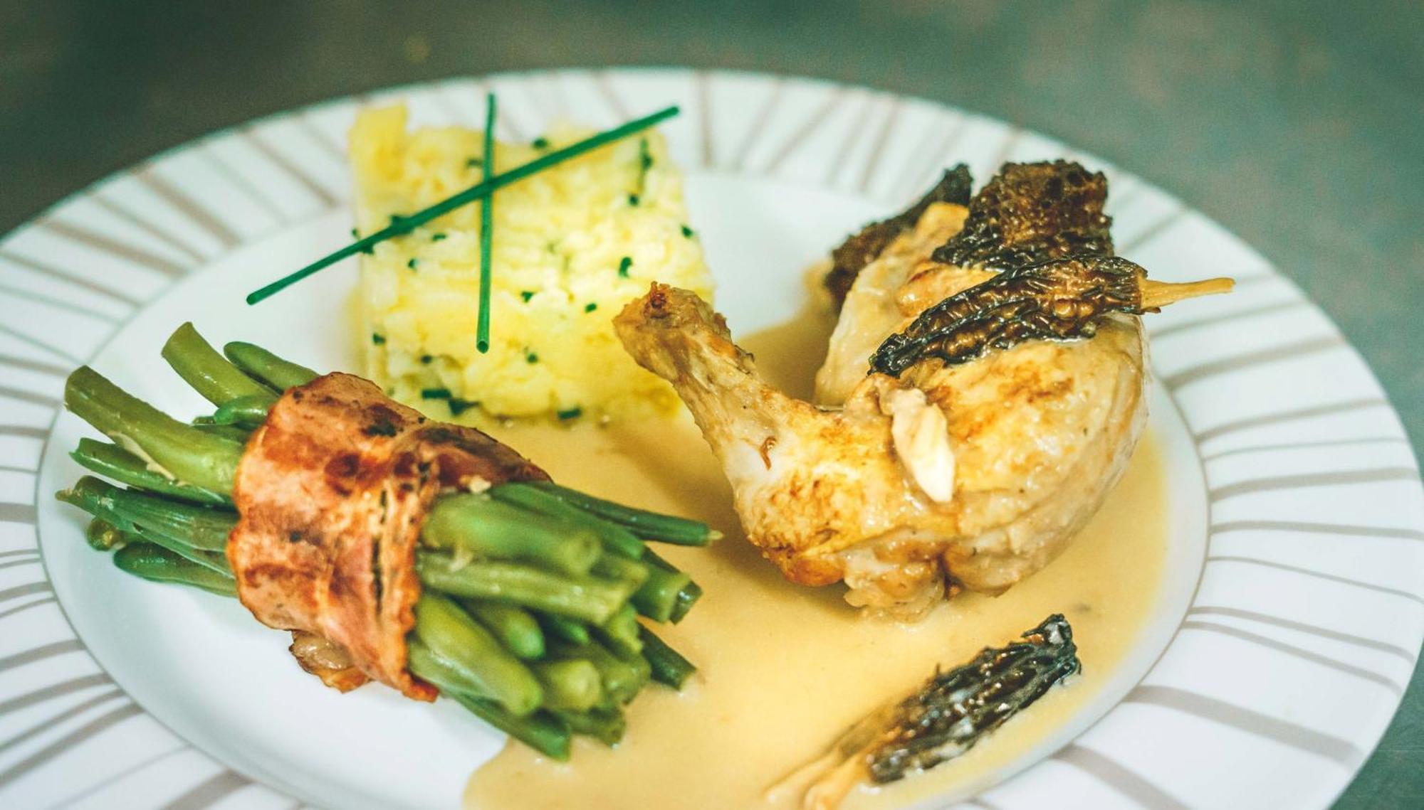 Hotel Le Bourgogne Cuiseaux エクステリア 写真